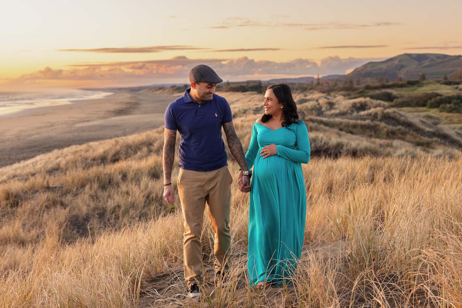Auckland Maternity Photography 1 pregnant woman and partner by auckland maternity photographer siobhan kelly photography